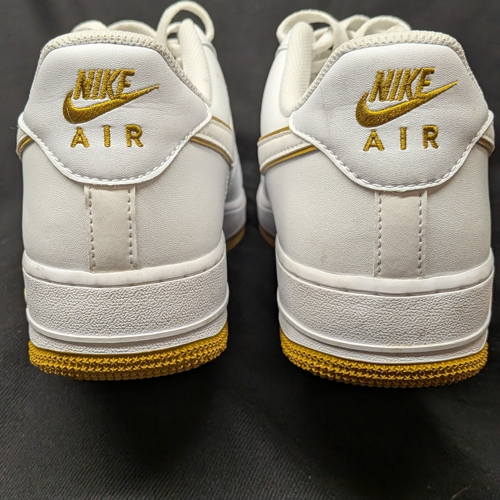 Nike Air Force Ones '07, White Bronzine, Size 11 - Picture 10 of 12